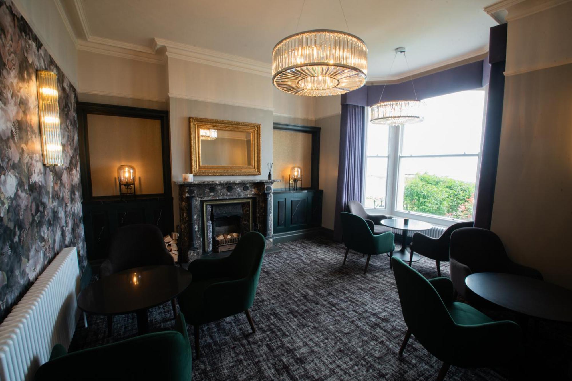 The Cae Mor Hotel Лландидно Экстерьер фото